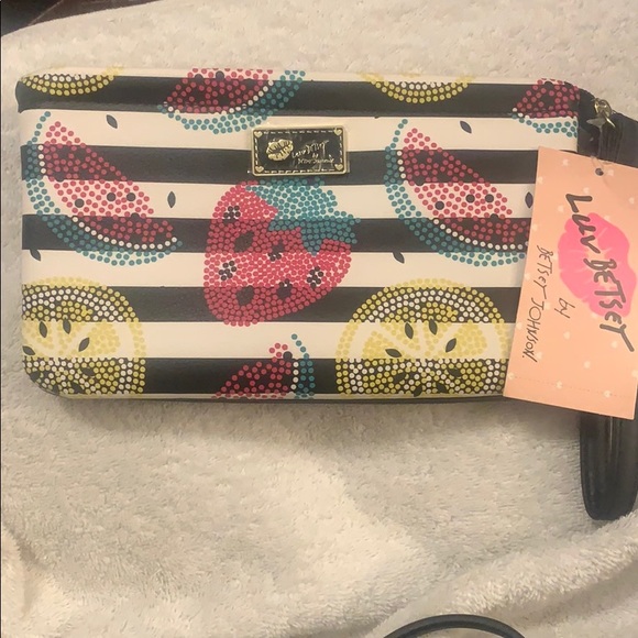 BRAND NEW BETSEY JOHNSON DOUBLE POUCH WRISTLET!!! - Picture 4 of 4